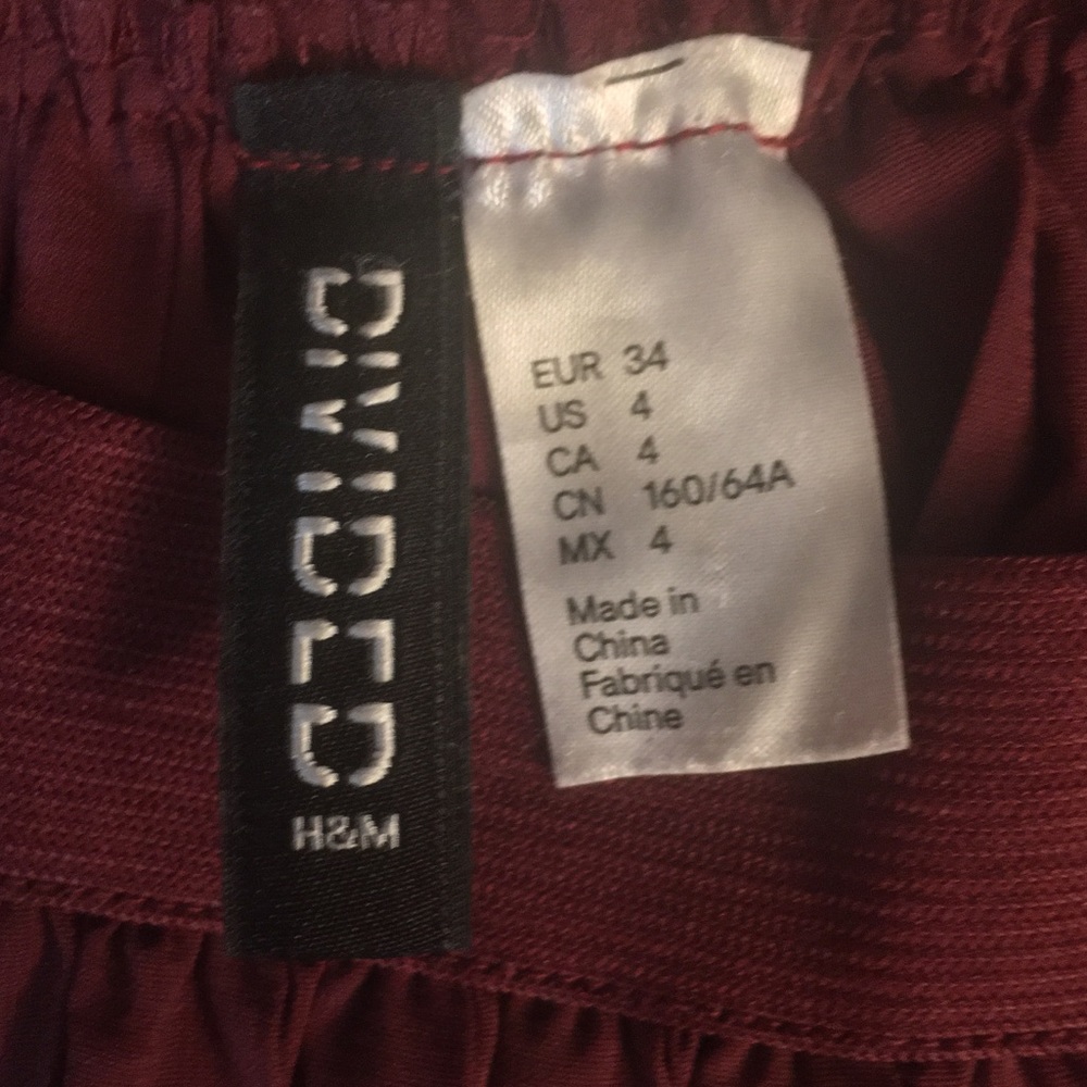 Burgundy H&M Pleated Mini Skirt - Picture 2 of 3